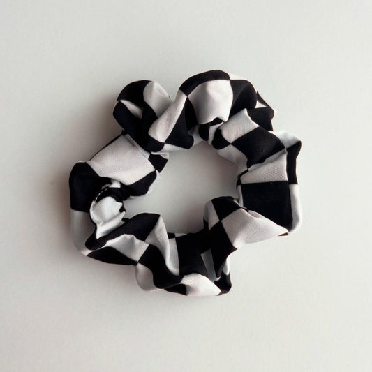 Racing Flag Scrunchie Large Print